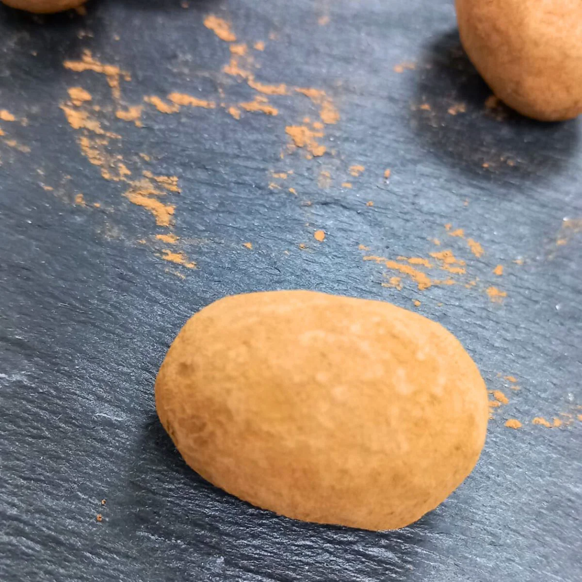 Almedras caramelizadas recubiertas de chocolate blanco - 90g - Image 4