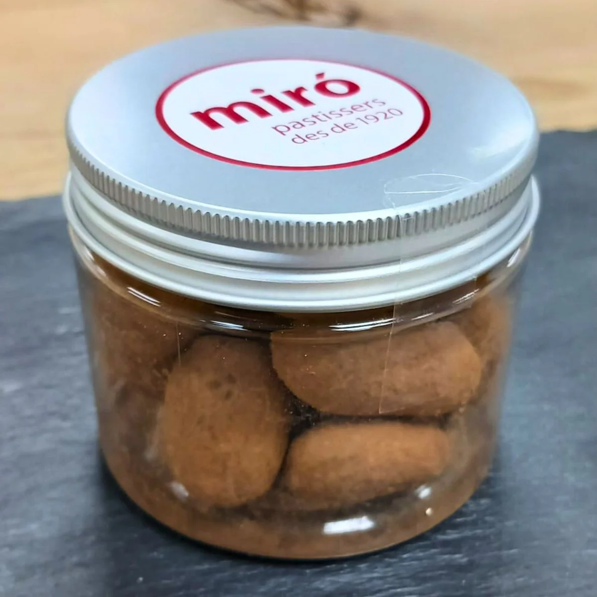 Almedras caramelizadas recubiertas de chocolate blanco - 90g - Image 5