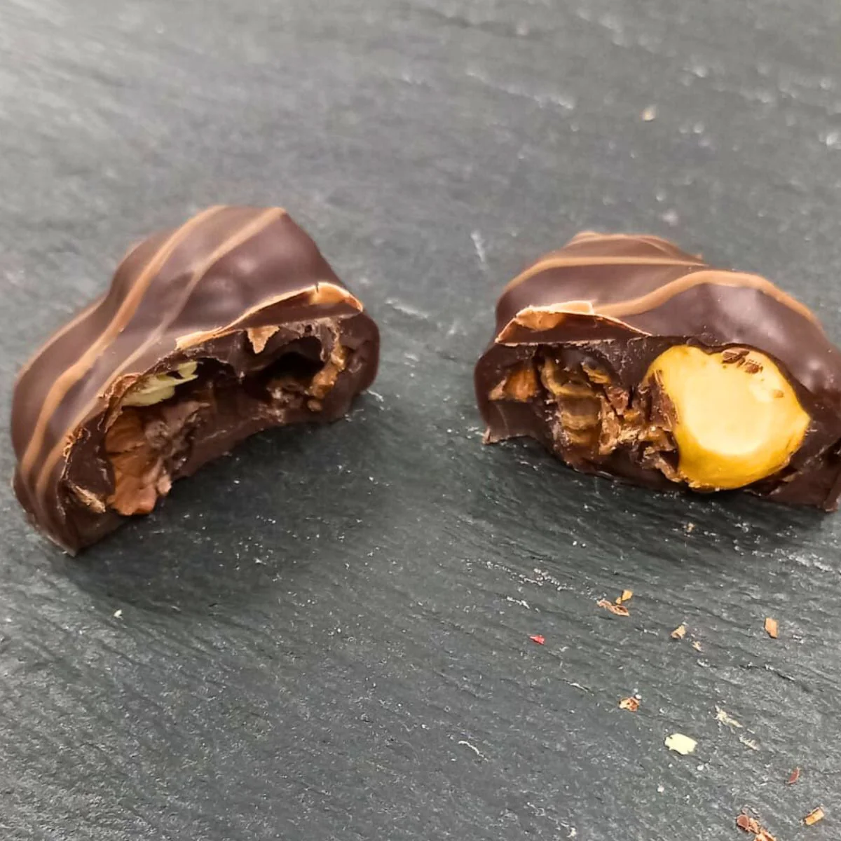 Surtido de bombones artesanales - 16 unidades - Image 3